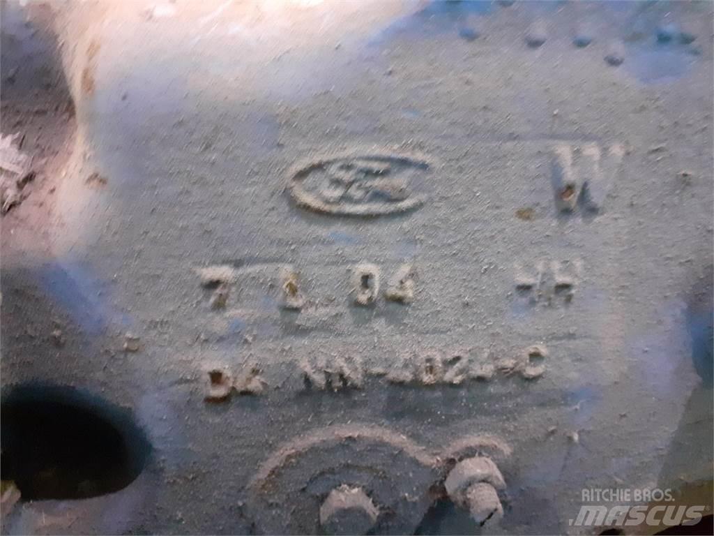 Ford 7700 传动装置