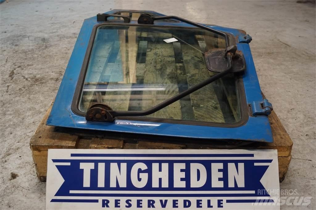 Ford 7710 驾驶室与内部