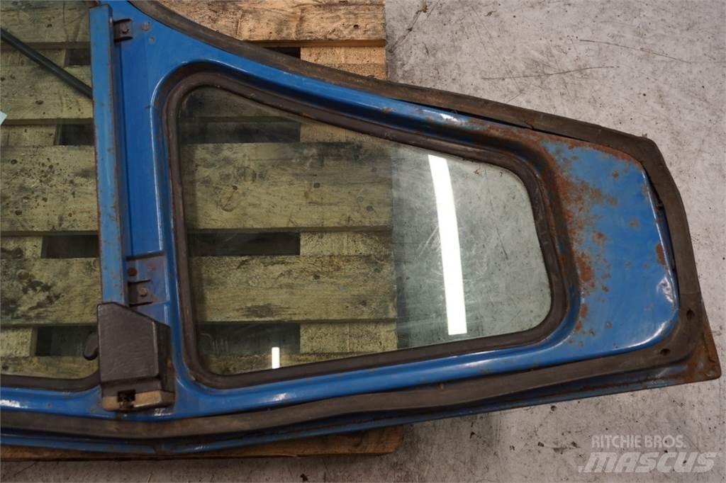 Ford 7710 驾驶室与内部