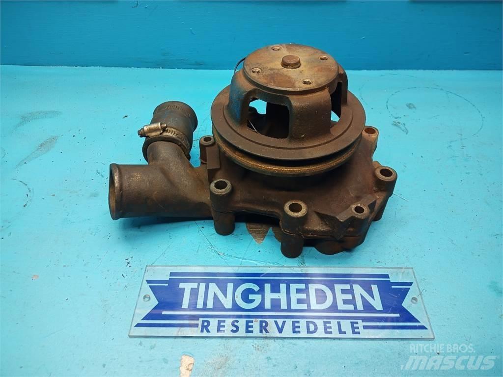 Ford 7910 发动机