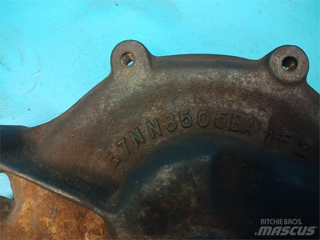 Ford 7910 发动机