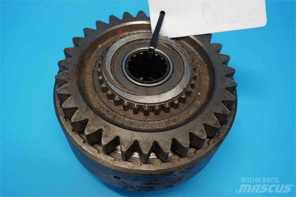 Ford 8210 传动装置