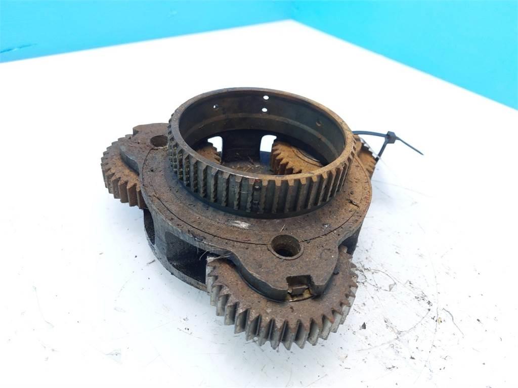 Ford 8210 传动装置