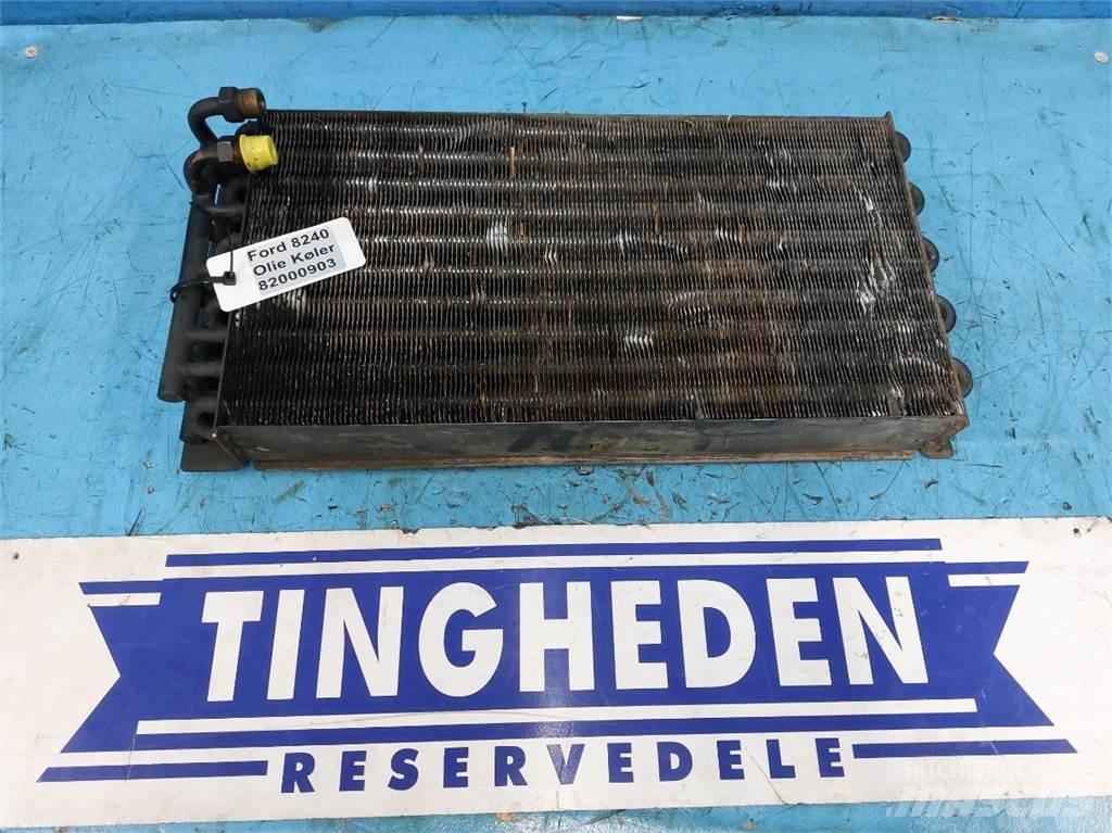 Ford 8240 散热器