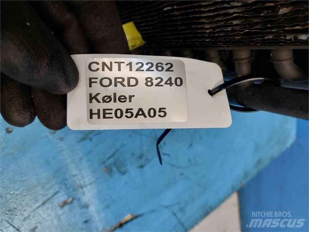 Ford 8240 散热器