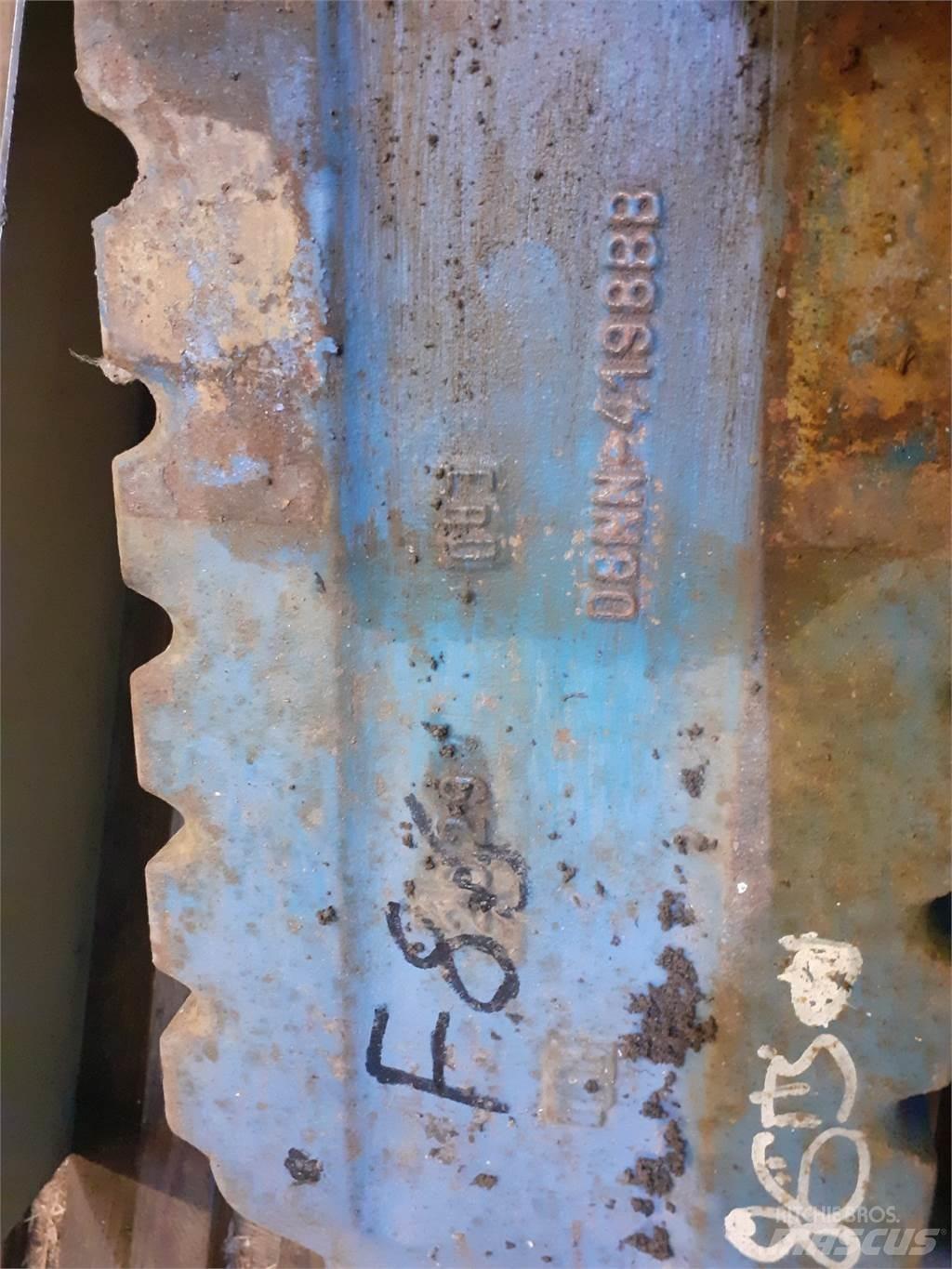 Ford 8630 其他拖拉机配件