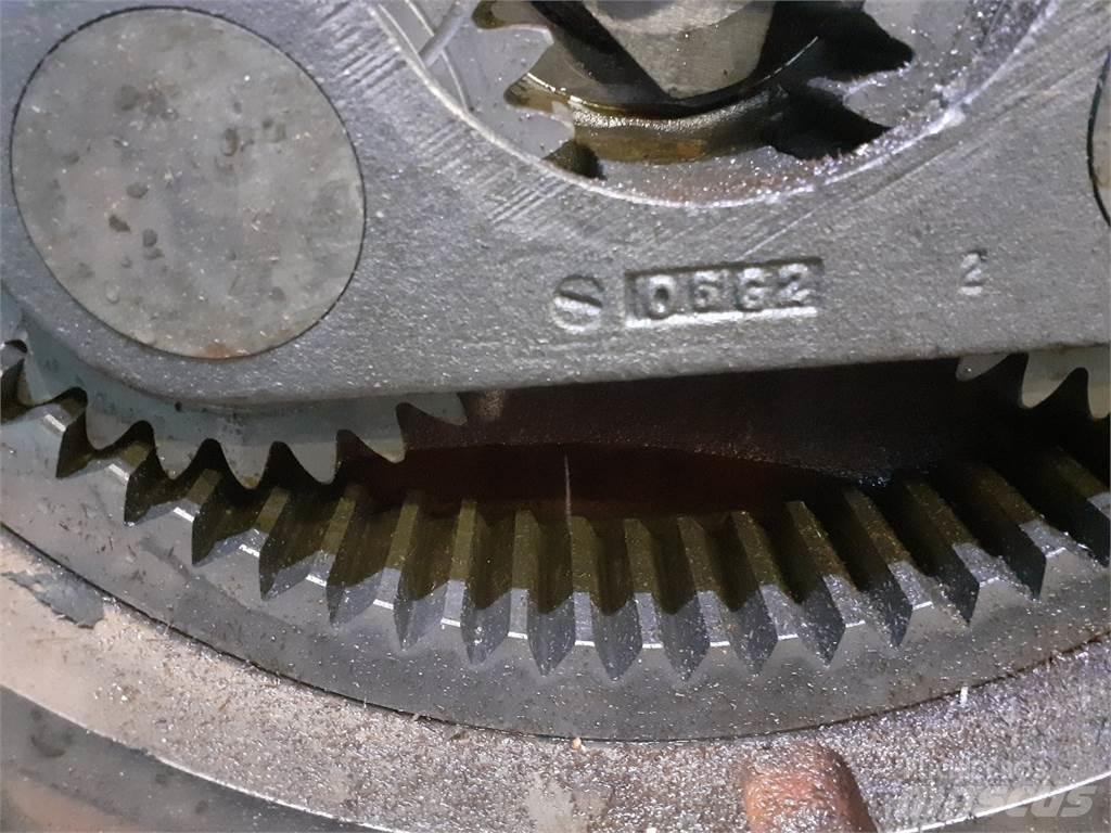 Ford 8630 其他拖拉机配件