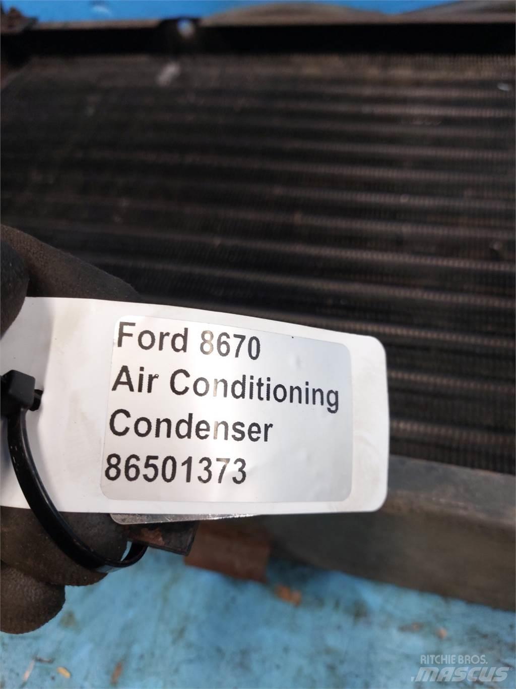 Ford 8670 散热器
