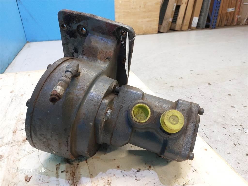 Ford 8870 液压