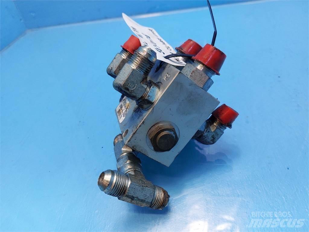 Gehl AL750 液压
