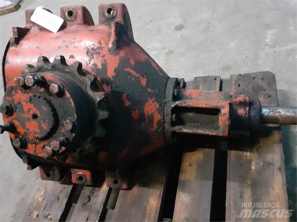 Hesston 4700 传动装置