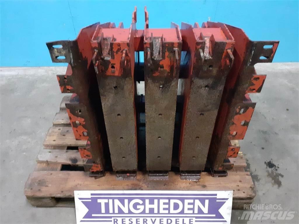 Hesston 4700 其他收获机械