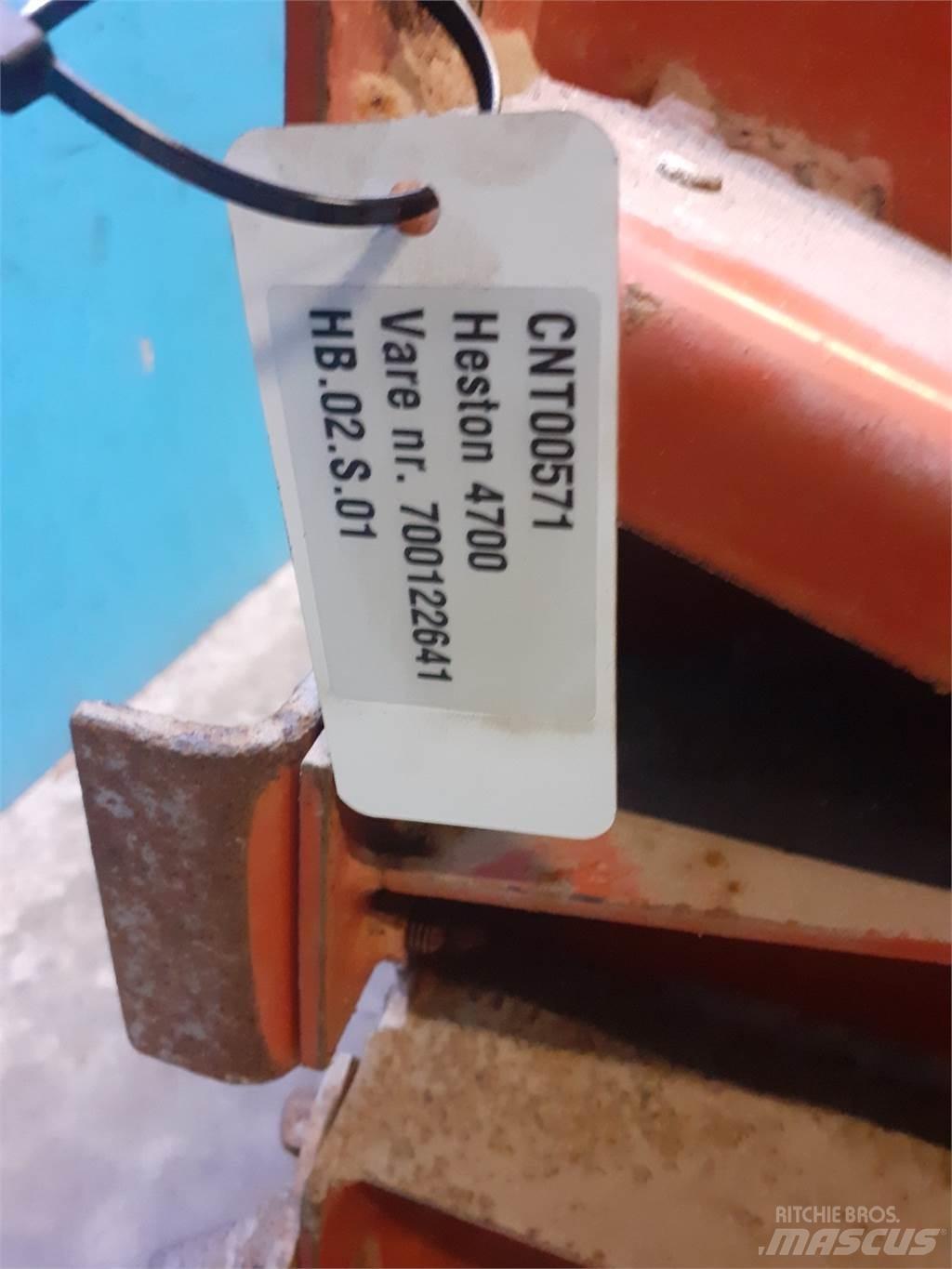 Hesston 4700 其他收获机械