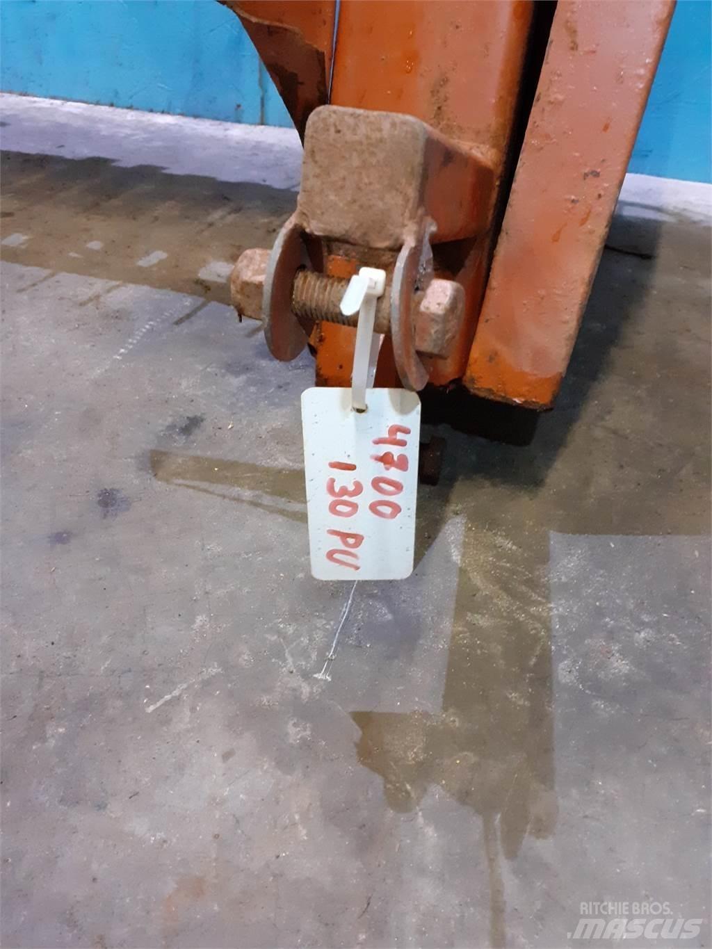 Hesston 4700 农业机械-其他
