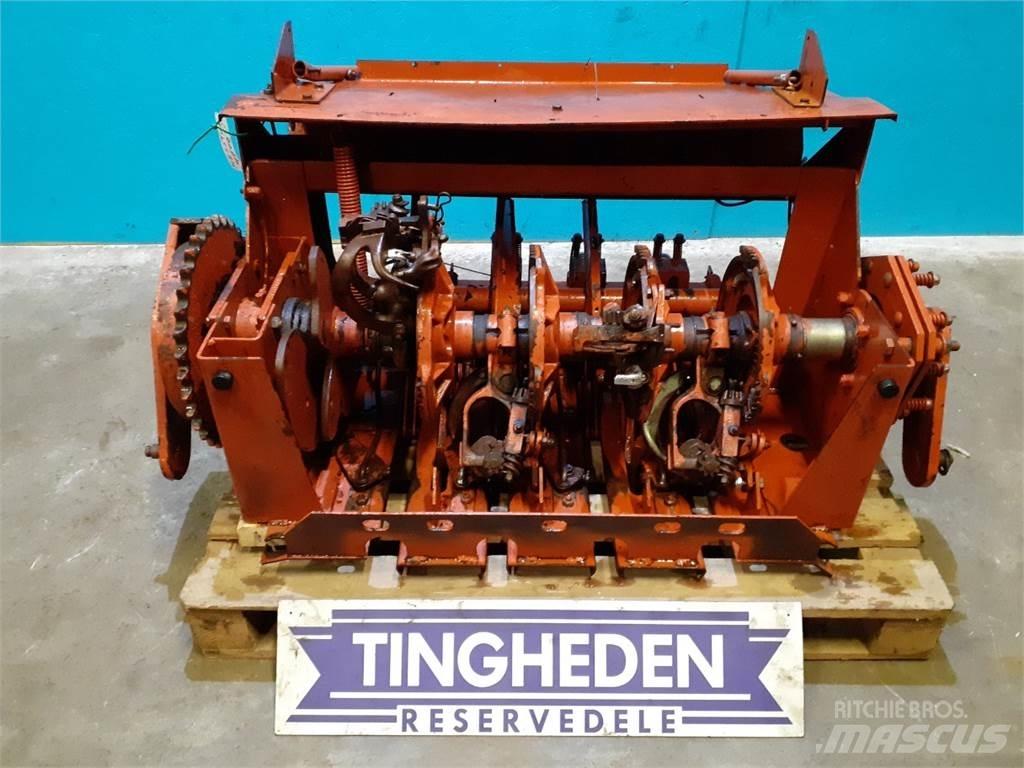Hesston 4700 其他收获机械