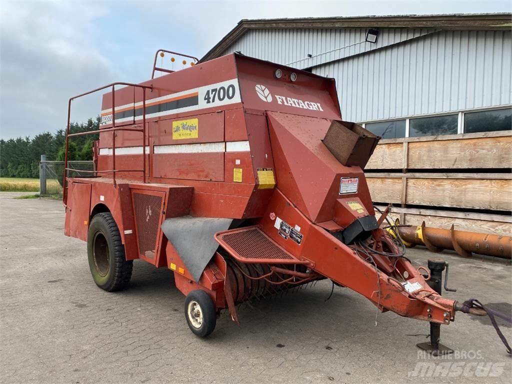 Hesston 4700 方捆打捆机