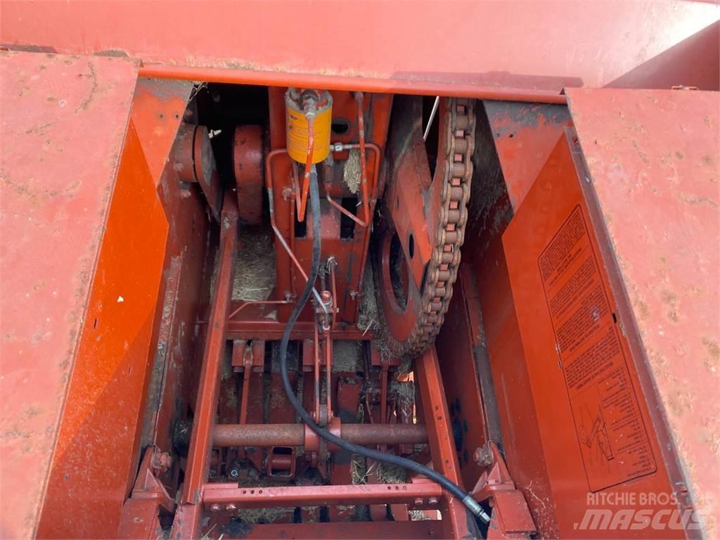 Hesston 4700 方捆打捆机
