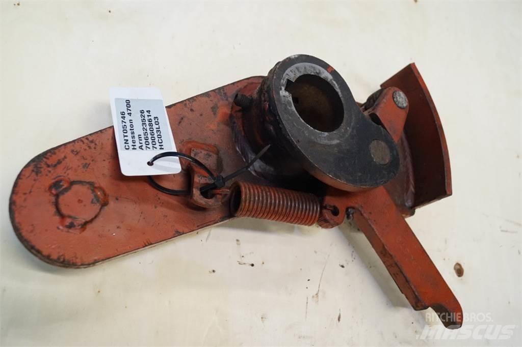 Hesston 4700 其他收获机械