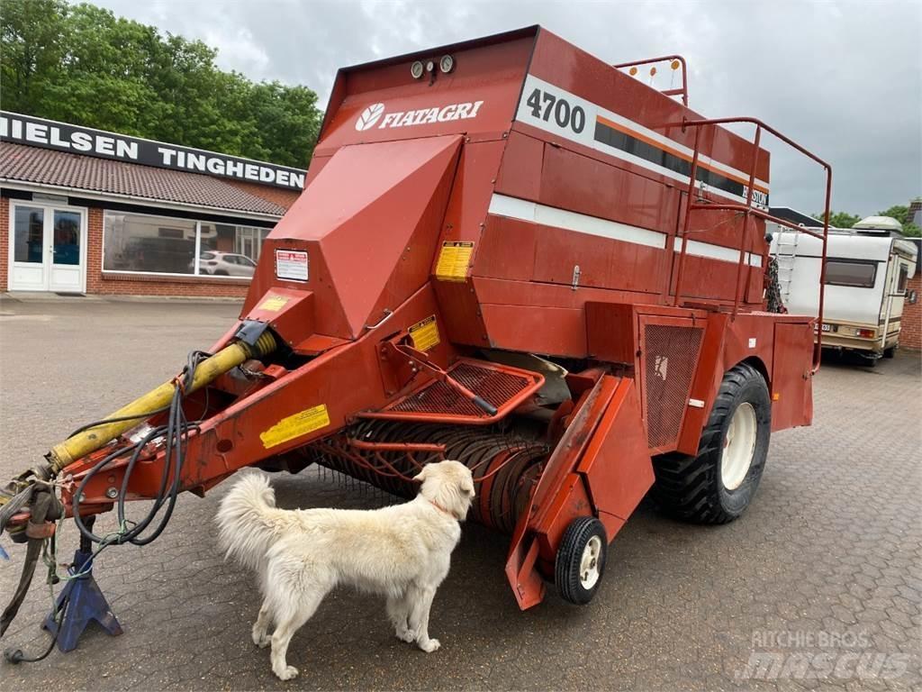 Hesston 4700 方捆打捆机