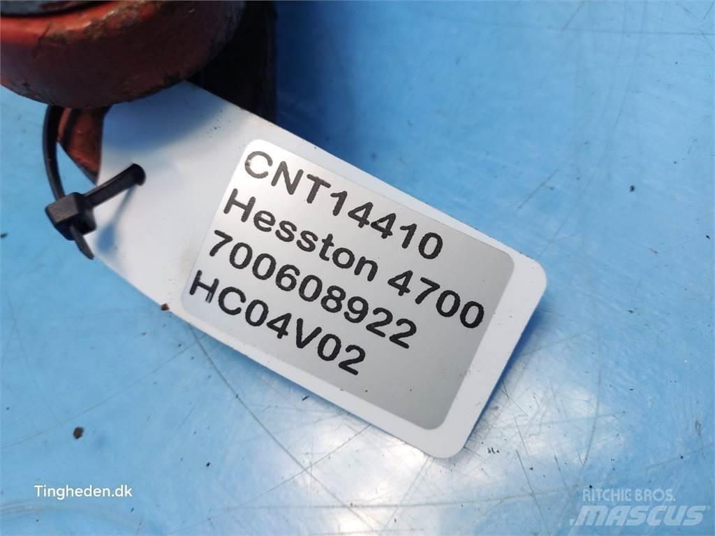 Hesston 4700 货物钳车