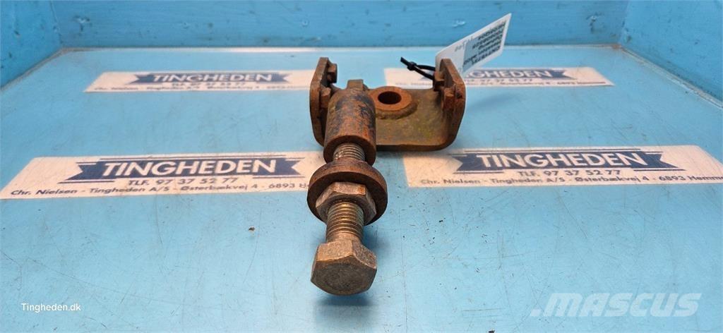 Hesston 4700 其他收获机械