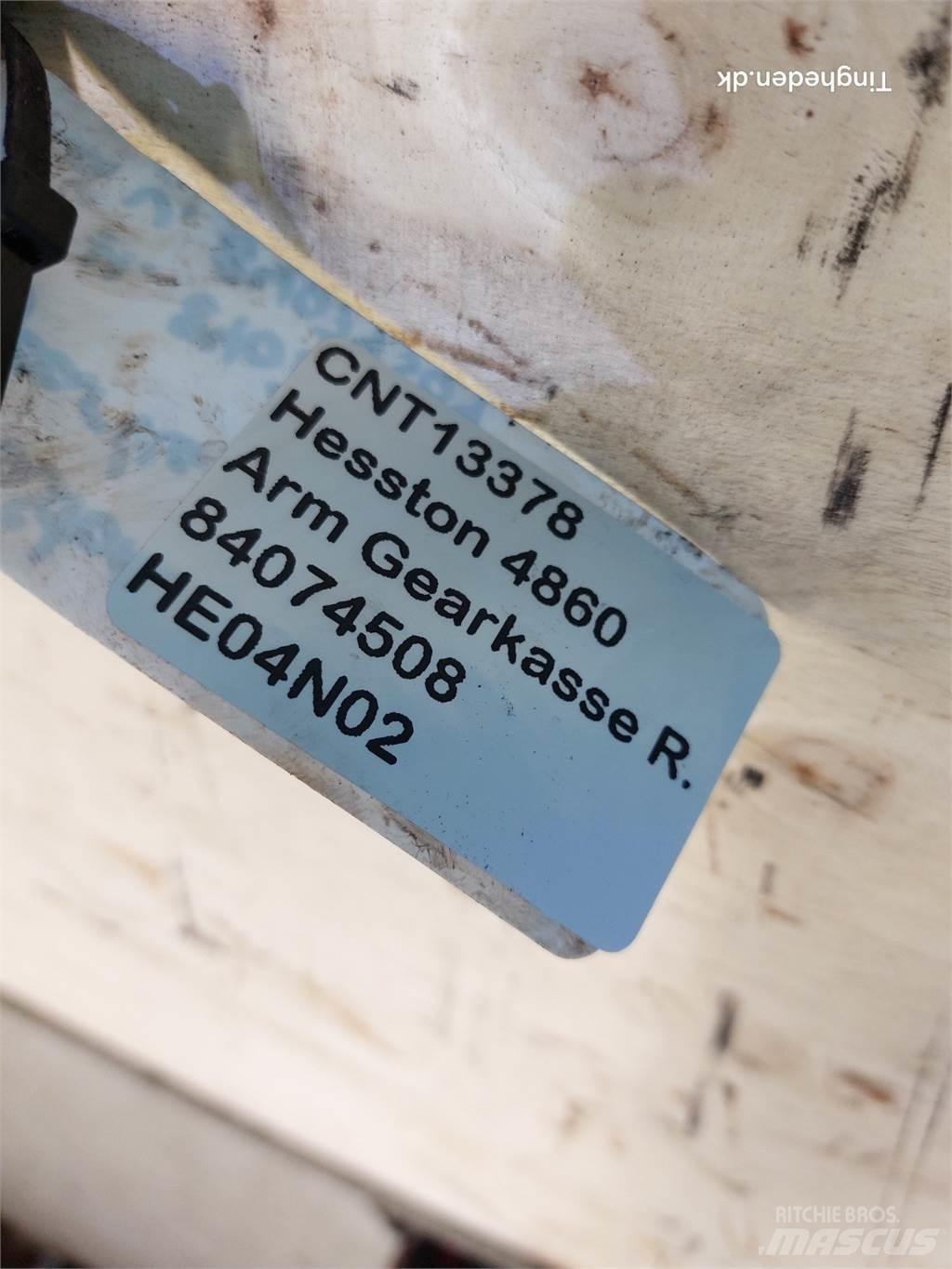 Hesston 4860 传动装置