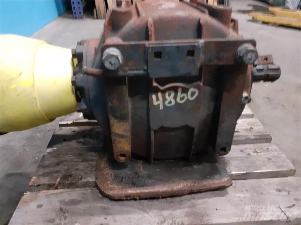Hesston 4860S 传动装置