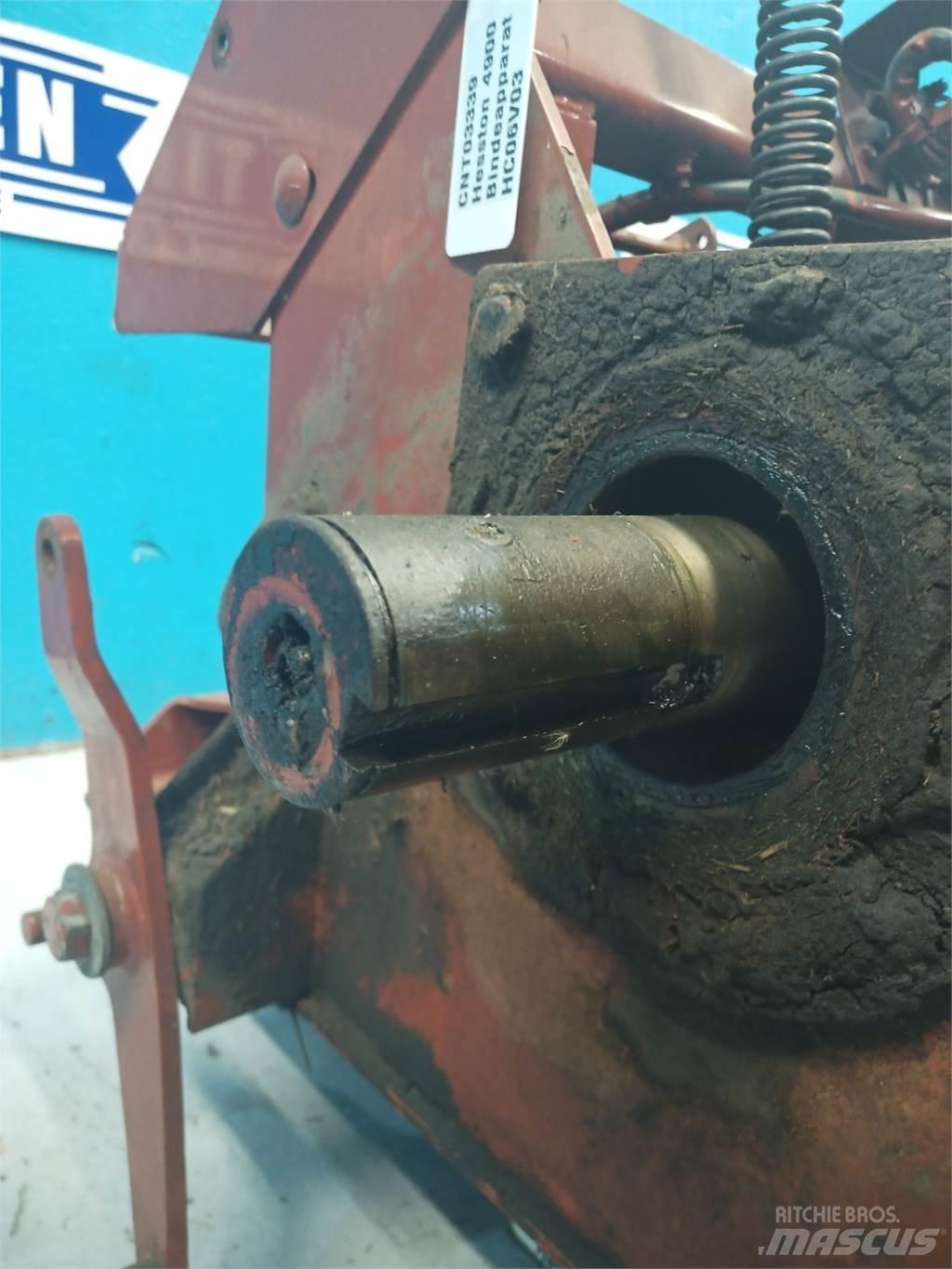 Hesston 4900 其他收获机械