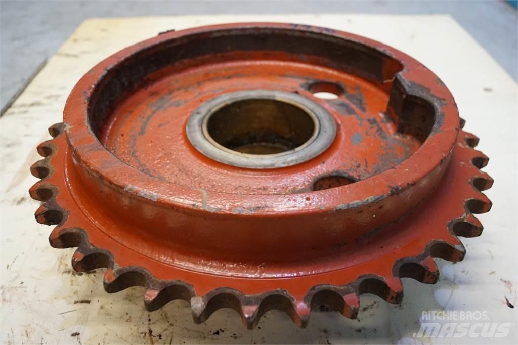 Hesston 4900 其他收获机械