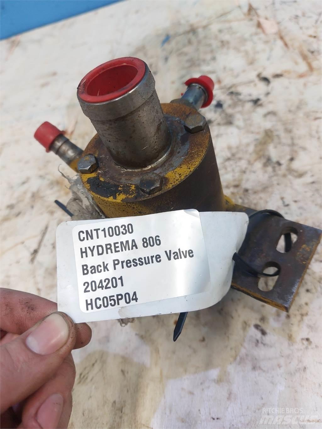 Hydrema 806 液压
