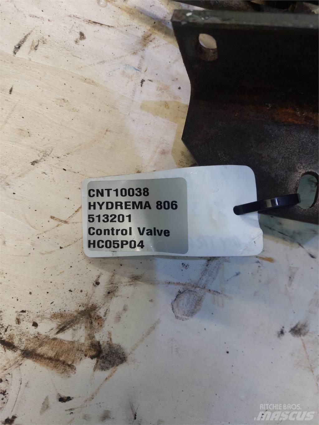 Hydrema 806 液压
