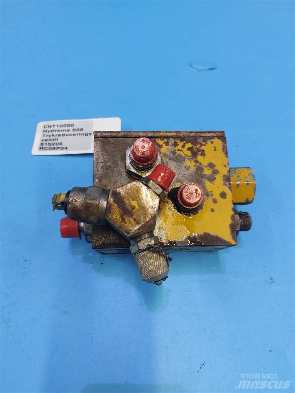 Hydrema 806 液压