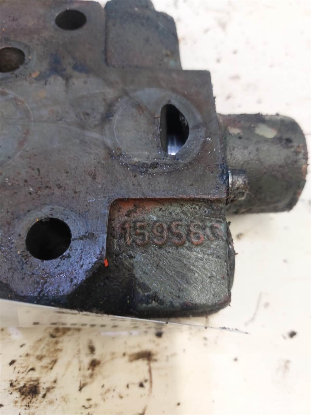 Hydrema 806 液压