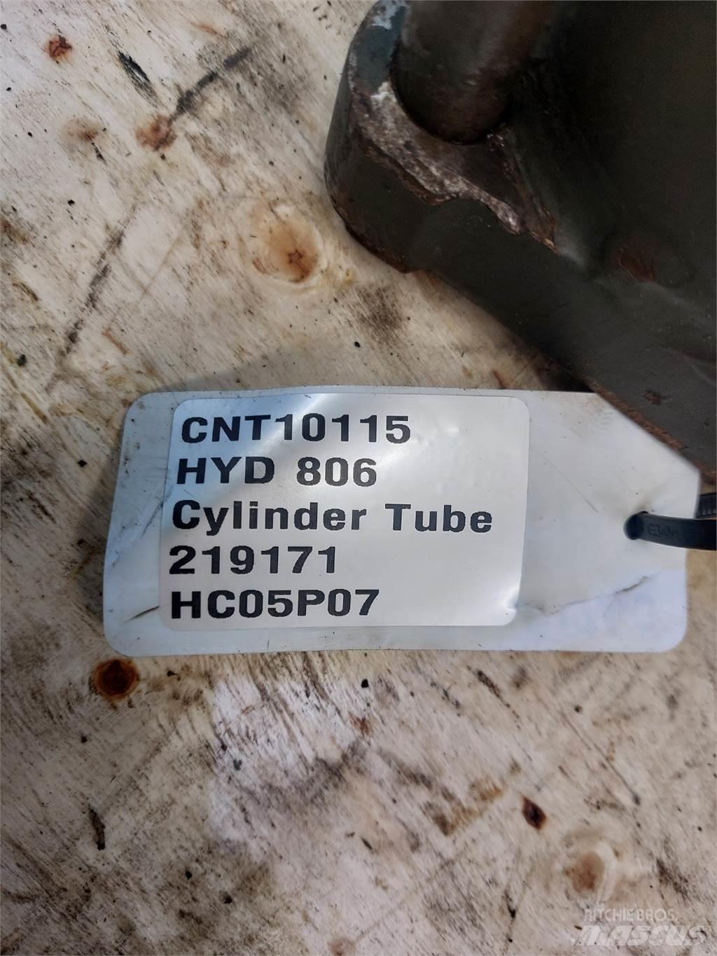 Hydrema 806 液压
