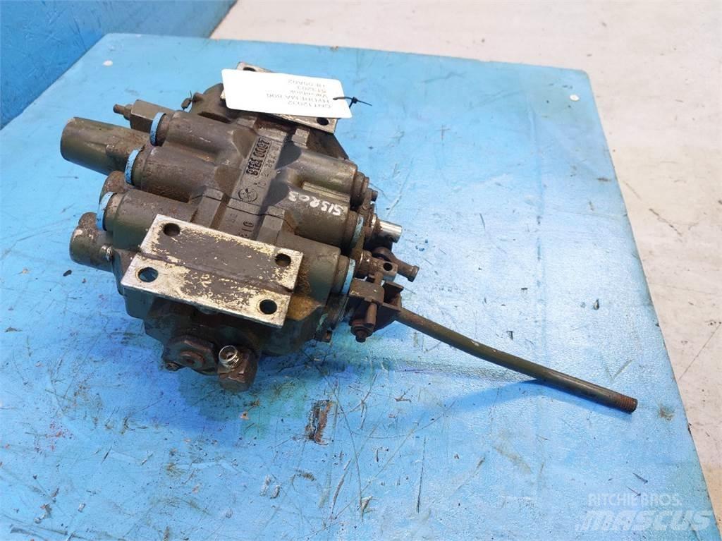 Hydrema 806 液压
