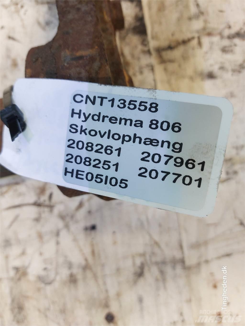 Hydrema 806 吊杆和铲斗