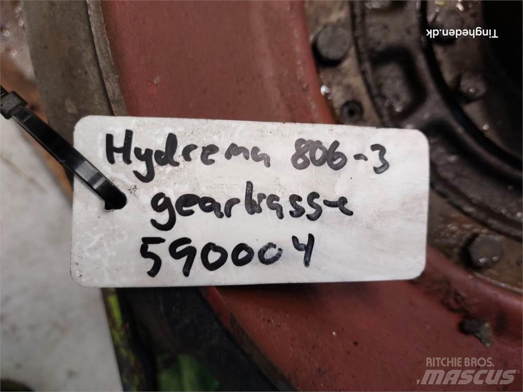 Hydrema 806 传动装置