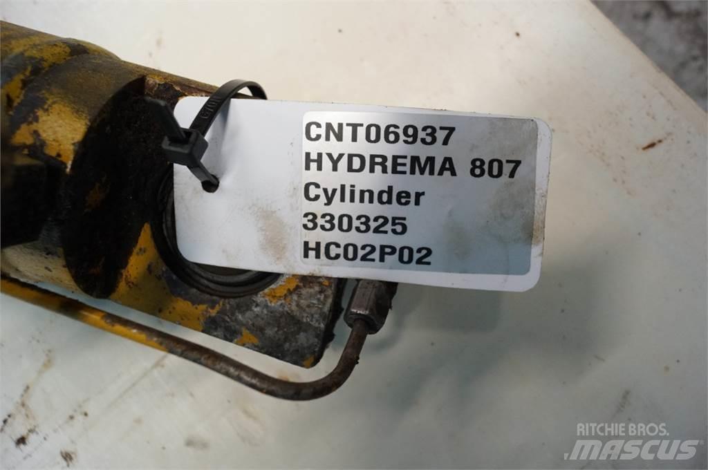 Hydrema 807 轴