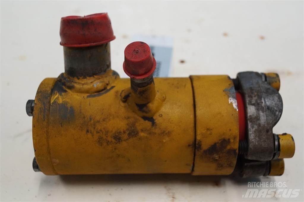 Hydrema 807 液压