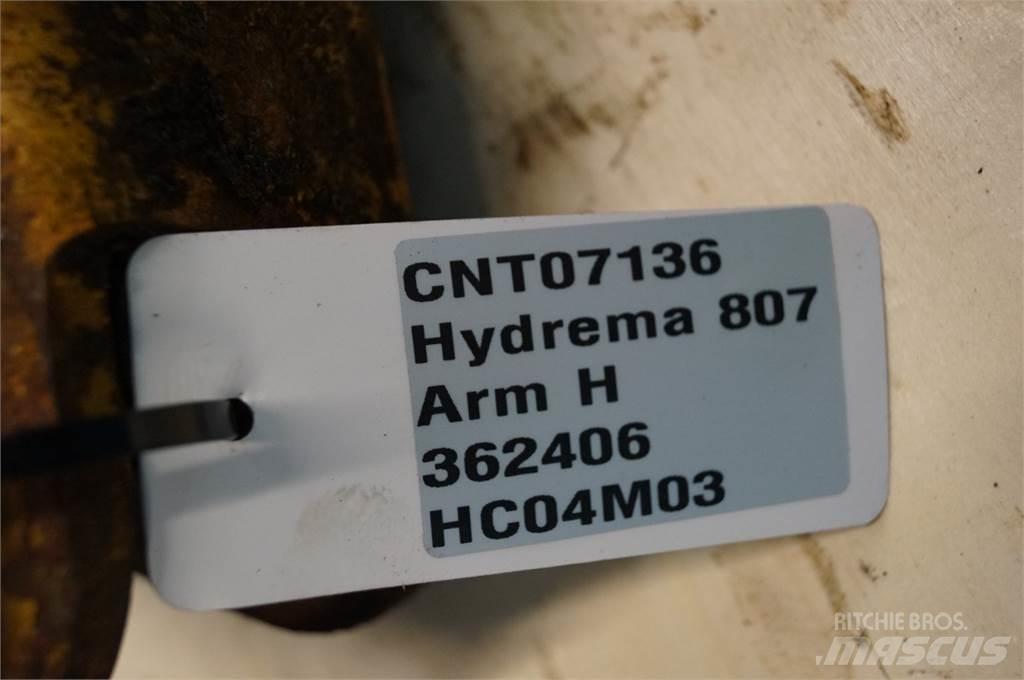 Hydrema 807 吊杆和铲斗
