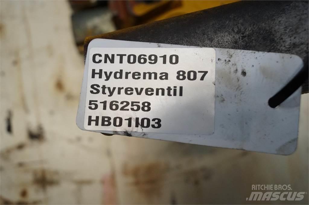 Hydrema 807 液压