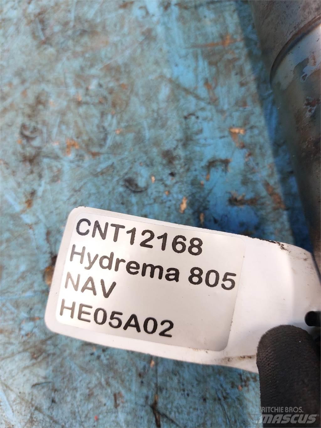 Hydrema 807 吊杆和铲斗