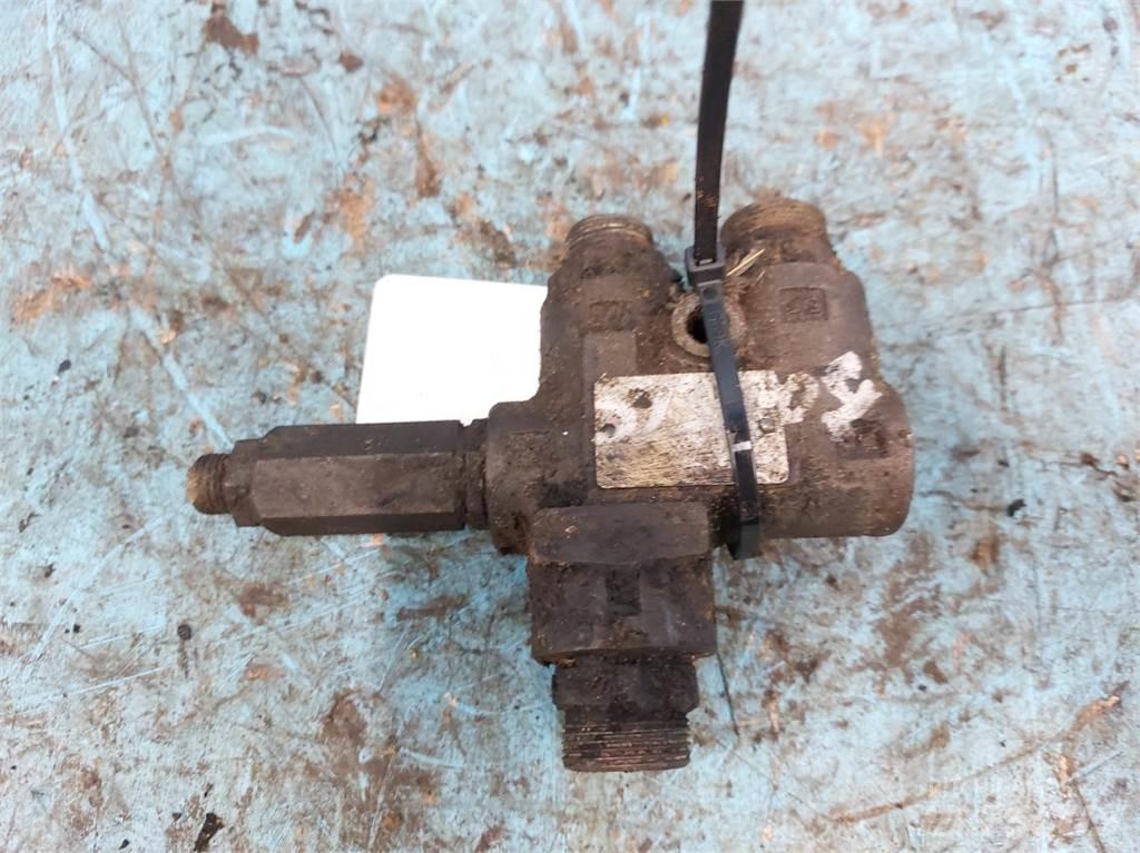 Hydrema 906 液压