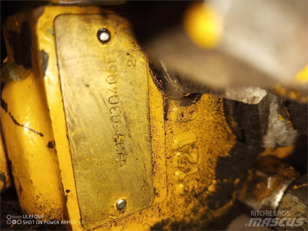 Hydrema 906A 液压