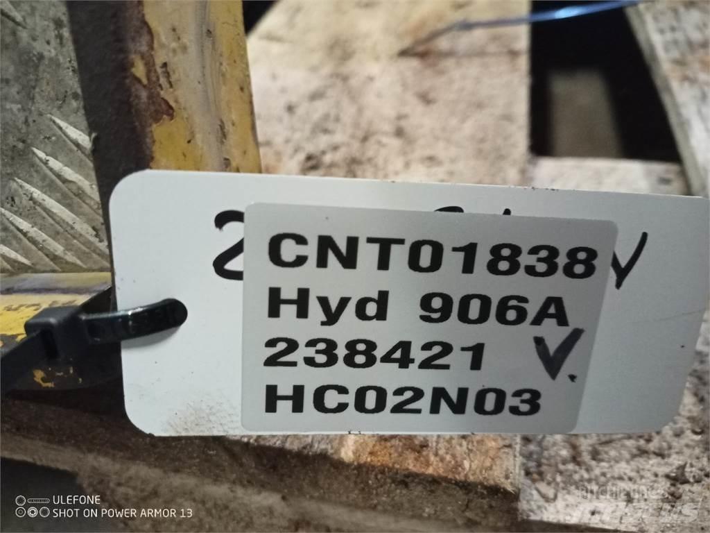 Hydrema 906A 筛选机