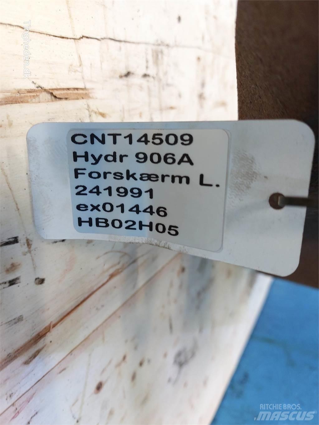 Hydrema 906A 筛选机