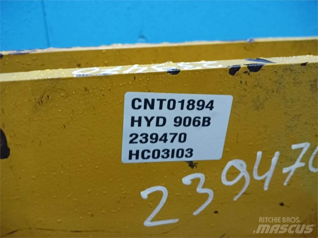 Hydrema 906B 轴