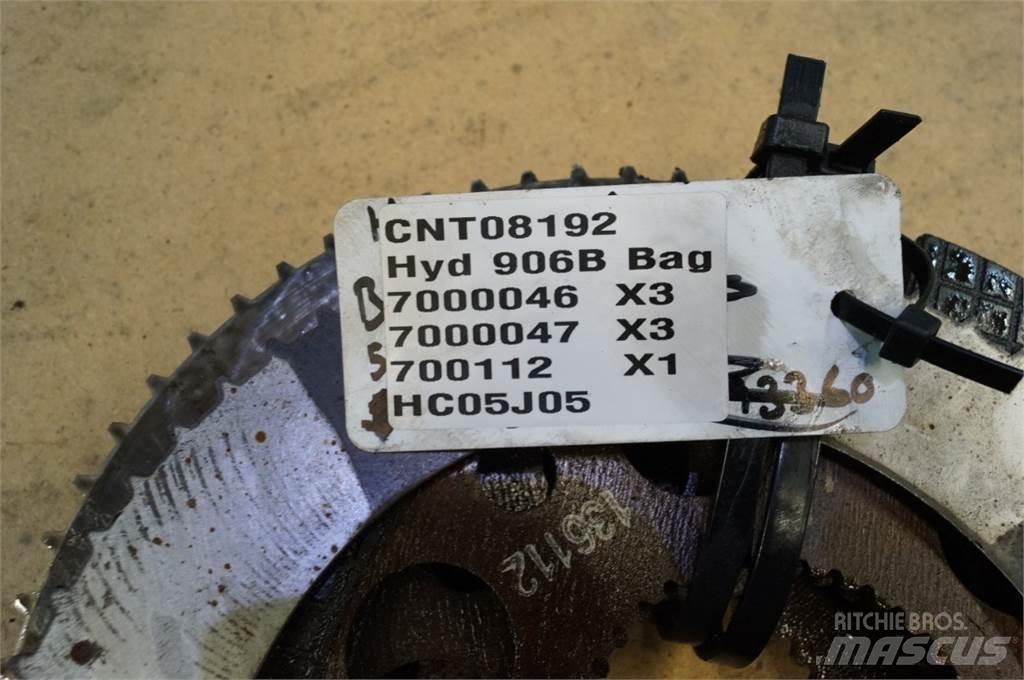 Hydrema 906B 轴