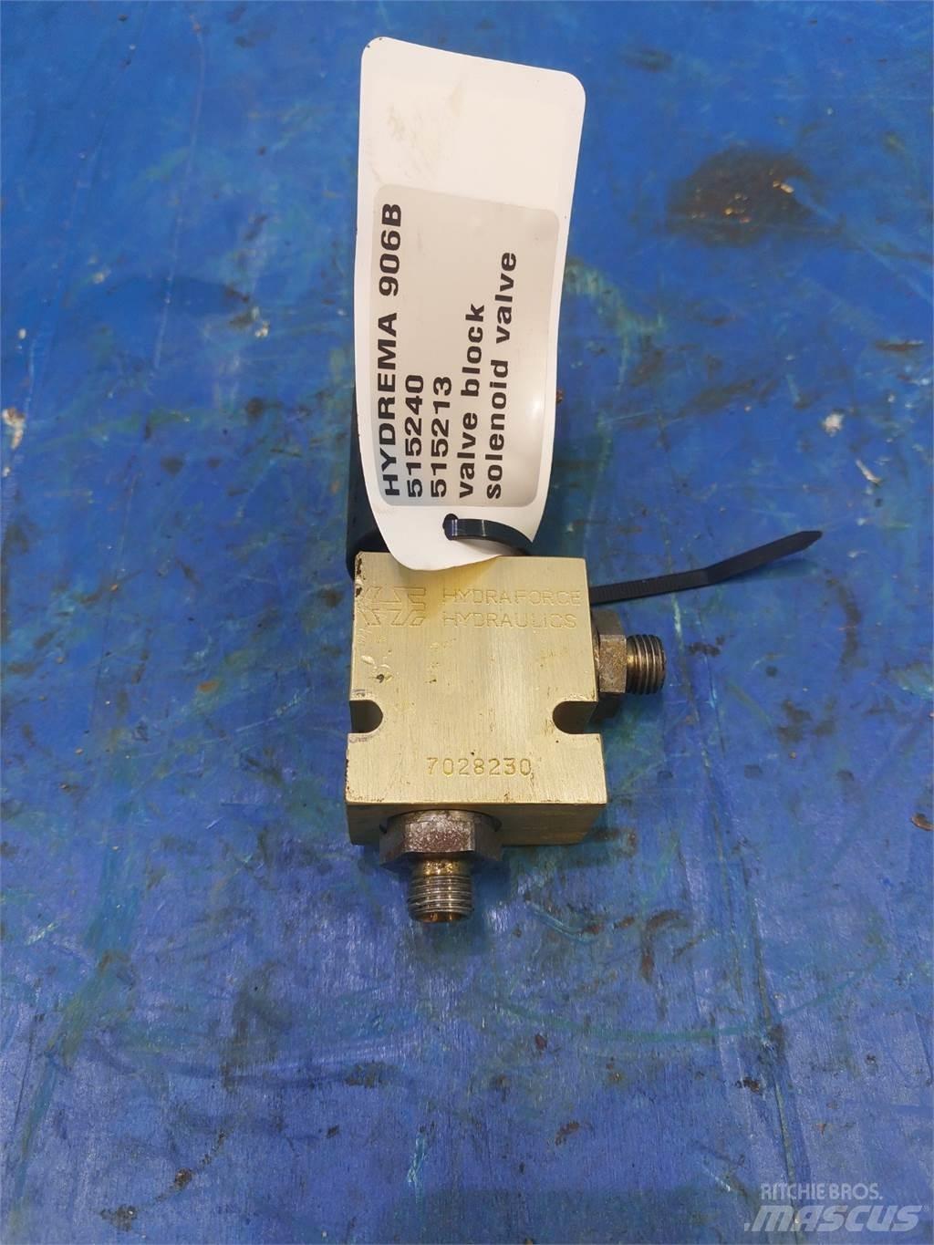 Hydrema 906B 液压