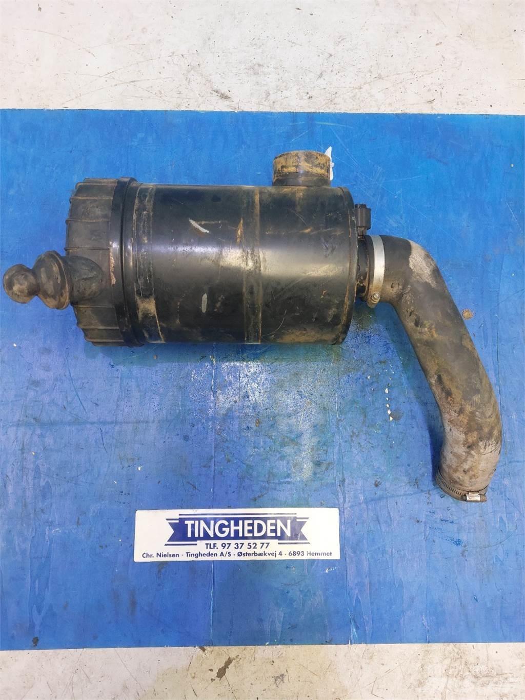 Hydrema 906B 发动机